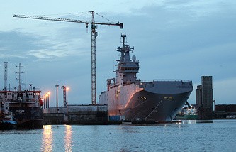 Первый из проданных Египту "Мистралей" покинул порт Сен-Назера