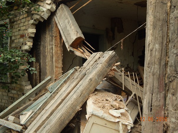 Сводка от МО ДНР 12 июня 2016 года. Укрофашисты за сутки более 600 раз обстреляли прифронтовые районы ДНР, есть разрушения, погибшие и раненые