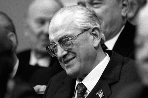 Михаил Полторанин: «12 июня для России не просто «черный день»...» Михаил Полторанин: «12 июня для России не просто «черный день»...»