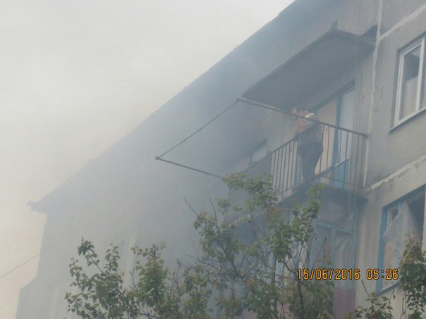 Сводка от МО ДНР 15 июня 2016 года. Укрофашисты за сутки обстреляли территорию ДНР, повреждено 16 домов и газопровод