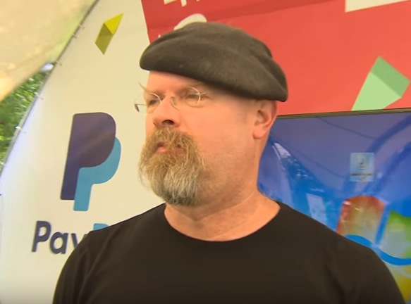 «Разрушитель легенд» Джейми Хайнеман заговорил по-русски на Geek Picnic в Москве