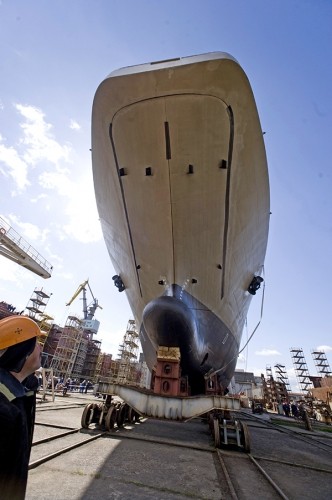 В Балтийск пришел российский "Мистраль" В Балтийск пришел российский "Мистраль"