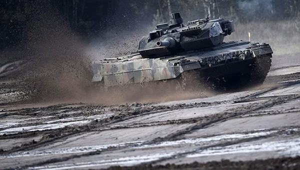 Меркель призвала увеличить расходы на оборону Германии Меркель призвала увеличить расходы на оборону Германии