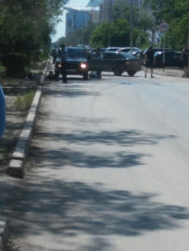 В трёх районах казахского города Актобе (Актюбинск) идёт перестрелка В трёх районах казахского города Актобе (Актюбинск) идёт перестрелка