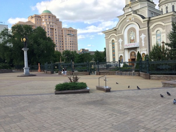 Пройдёмся по вечернему Донецку?