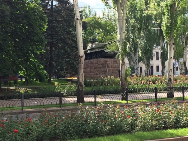 Пройдёмся по вечернему Донецку?
