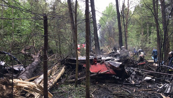 В Подмосковье разбился истребитель Су-27 "Русских Витязей"