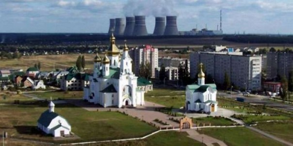 Жители ровненского Вараша митингуют, требуя вернуть городу название в честь советского разведчика Кузнецова Жители ровненского Вараша митингуют, требуя вернуть городу название в честь советского разведчика Кузнецова