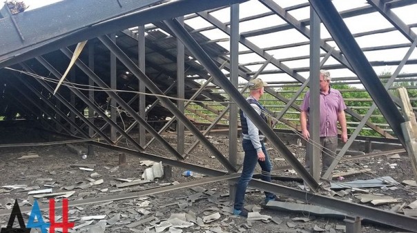 Сводка от МО ДНР 10 июня 2016 года. Укрофашисты более 3,5 тысячи раз обстреляли ДНР, повреждено 77 домостроений, погибли пять человек, 21 ранены Сводка от МО ДНР 10 июня 2016 года. Укрофашисты более 3,5 тысячи раз обстреляли ДНР, повреждено 77 домостроений, погибли пять человек, 21 ранены