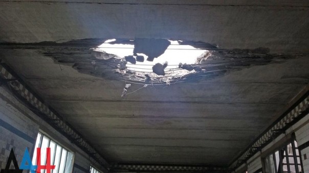 Сводка от МО ДНР 10 июня 2016 года. Укрофашисты более 3,5 тысячи раз обстреляли ДНР, повреждено 77 домостроений, погибли пять человек, 21 ранены Сводка от МО ДНР 10 июня 2016 года. Укрофашисты более 3,5 тысячи раз обстреляли ДНР, повреждено 77 домостроений, погибли пять человек, 21 ранены