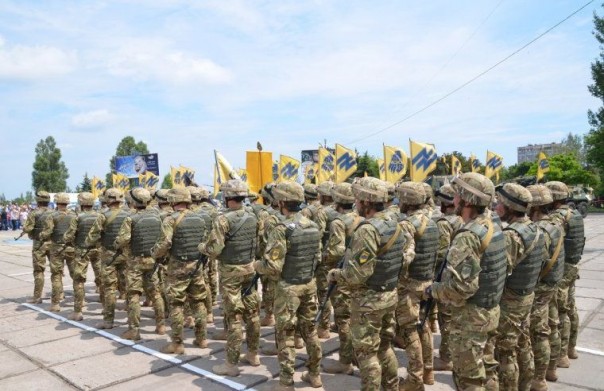 Укрофашисты "Азова" отпраздновали вторую годовщину захвата Мариуполя