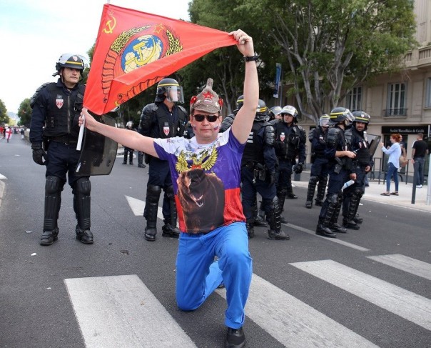 Французские шестёрки США: чемодан-вокзал-Россия