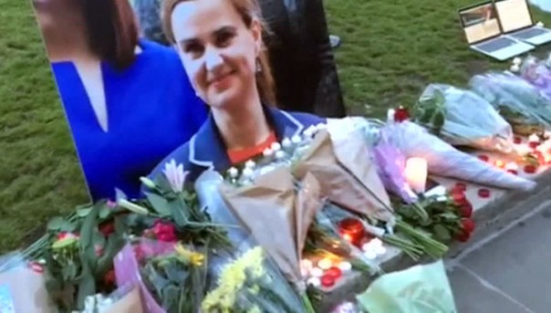 В Великобритании приостановлена агитация перед референдумом после убийства депутата