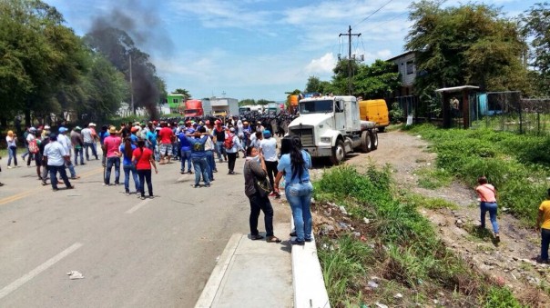 Власти Мексики расстреляли забастовку учителей: множество убитых и раненых — США, СМИ и правозащитники молчат