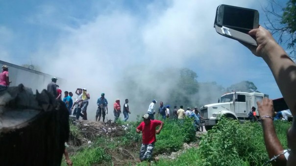 Власти Мексики расстреляли забастовку учителей: множество убитых и раненых — США, СМИ и правозащитники молчат