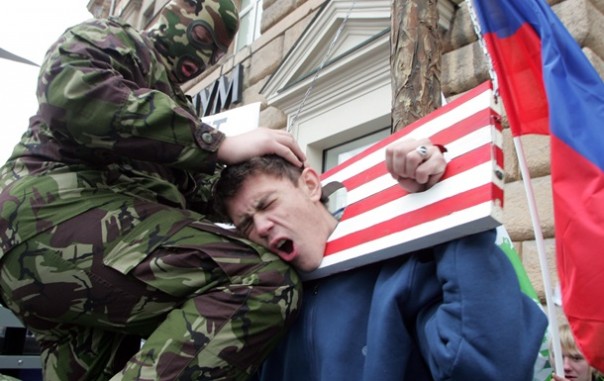 США усиливают пропаганду против РФ в Прибалтике и на Украине США усиливают пропаганду против РФ в Прибалтике и на Украине