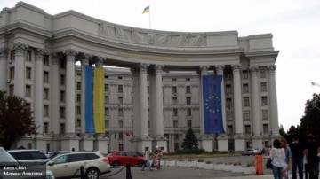 Киев возмущен «самовольной» поездкой Шойгу в Крым