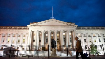 Американский долг распродают рекордными темпами