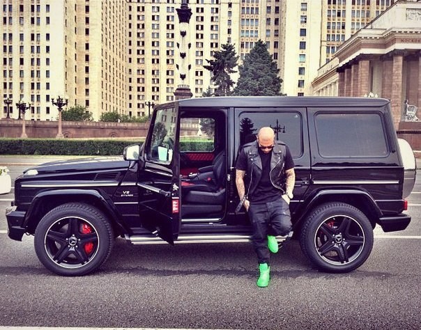 Жирное самолюбование - так назвал поступок выпускников генерал-майор ФСБ Жирное самолюбование - так назвал поступок выпускников генерал-майор ФСБ