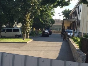 "Альфа" штурмовала базу полка "Днепр-1", на территории идут обыски