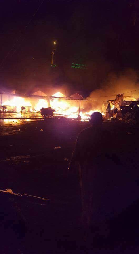 В Ираке не менее 20 человек погибли и более 50 получили ранения при атаке на религиозную святыню в городе Балад