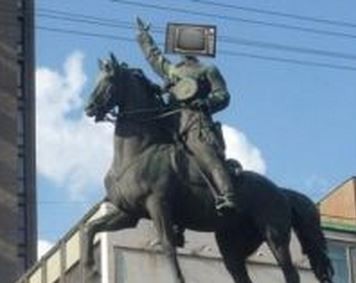 Всадник с порно-ТВ вместо головы. Владимир Скачко