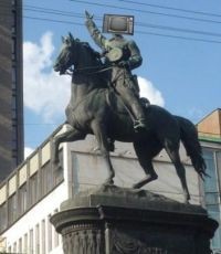 Всадник с порно-ТВ вместо головы. Владимир Скачко