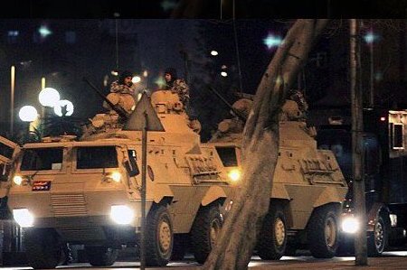 В Турции арестовали 13 военных, подозреваемых в попытке госпереворота