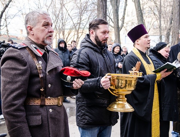 "Они без разбора и удержа насильничают, порют, грабят, мучают и убивают"