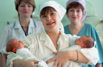 Россия держится на плаву
