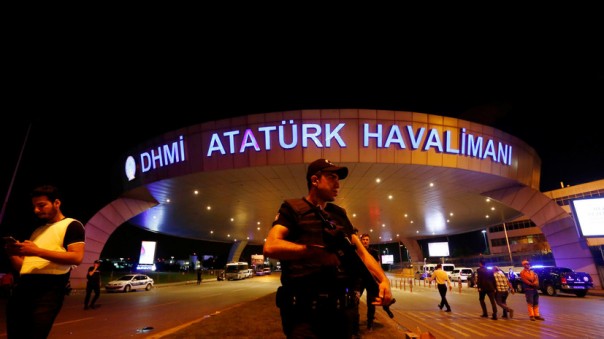 Кому террорист, кому беженец: что известно о главном подозреваемом в терактах в Стамбуле