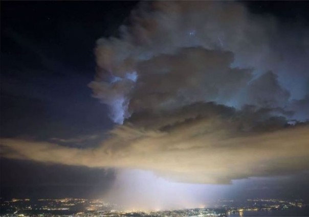 Большой адронный коллайдер открыл портал в «другое измерение»