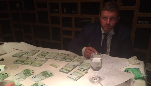 Басманный суд арестовал имущество Никиты Белых