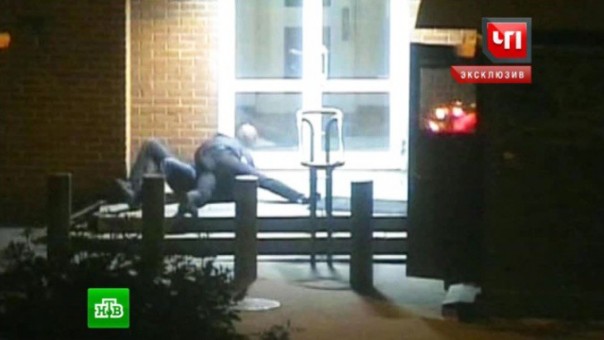 Появилось видео нападения сотрудника ЦРУ на полицейского в Москве