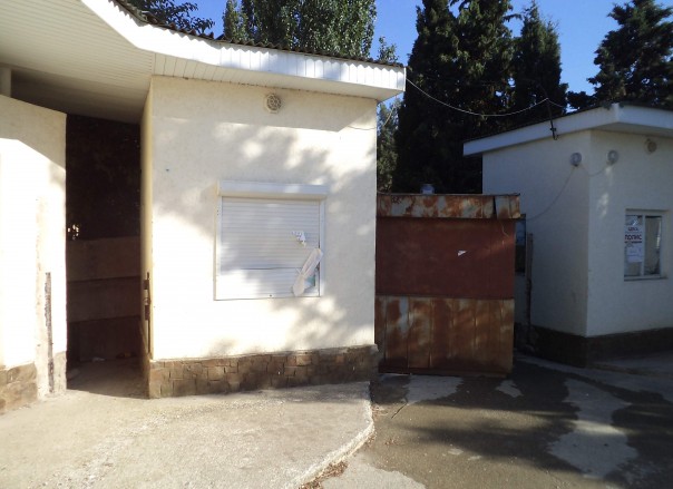 В Крыму пансионат ограничил доступ отдыхающих к пляжу В Крыму пансионат ограничил доступ отдыхающих к пляжу