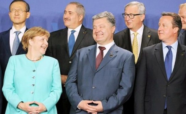 Как Савченко и Порошенко саммит НАТО облобызали: соцсети в шоке от фото