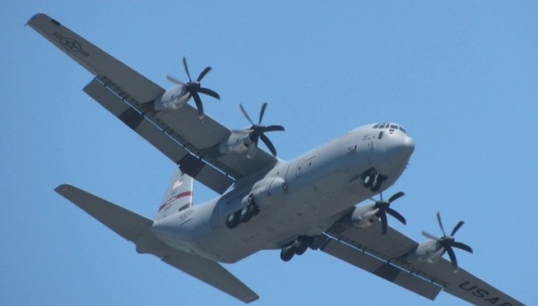 На базе в Португалии разбился военный транспортник