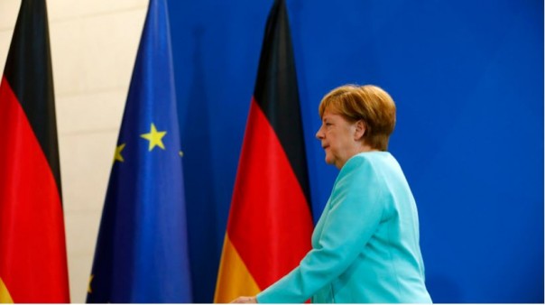 Ангела Меркель призналась в желании снять санкции с России Ангела Меркель призналась в желании снять санкции с России