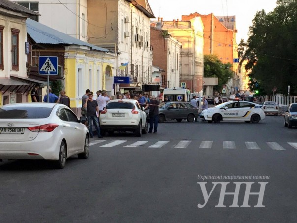 В центре Харькова средь бела дня расстреляли мужчину