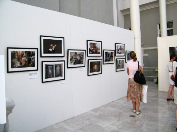 «Я назвал свой нерв Путиным – он меня мучает постоянно» – в Киеве открылась выставка фото искалеченных солдат АТО «Я назвал свой нерв Путиным – он меня мучает постоянно» – в Киеве открылась выставка фото искалеченных солдат АТО