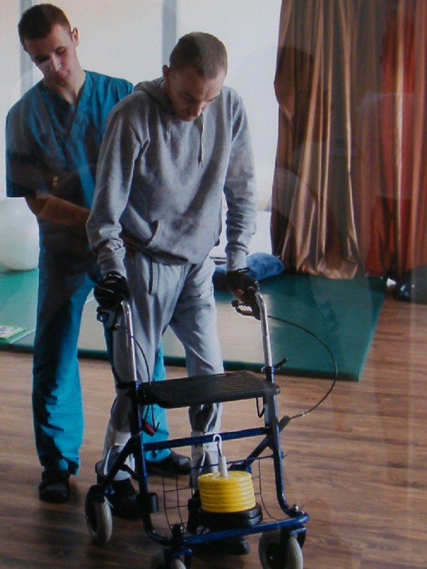 «Я назвал свой нерв Путиным – он меня мучает постоянно» – в Киеве открылась выставка фото искалеченных солдат АТО «Я назвал свой нерв Путиным – он меня мучает постоянно» – в Киеве открылась выставка фото искалеченных солдат АТО