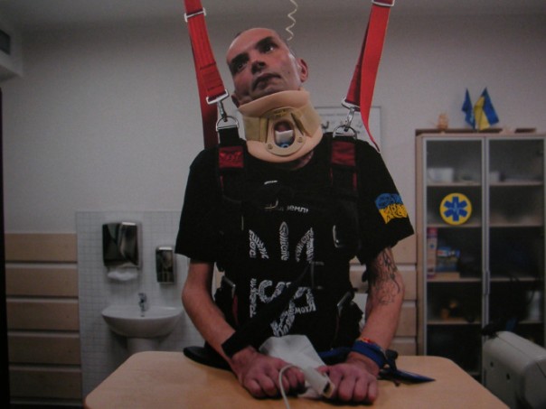 «Я назвал свой нерв Путиным – он меня мучает постоянно» – в Киеве открылась выставка фото искалеченных солдат АТО «Я назвал свой нерв Путиным – он меня мучает постоянно» – в Киеве открылась выставка фото искалеченных солдат АТО