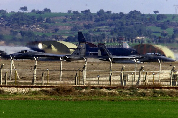 СМИ сообщили о блокировании базы ВВС Турции "Инджирлик"