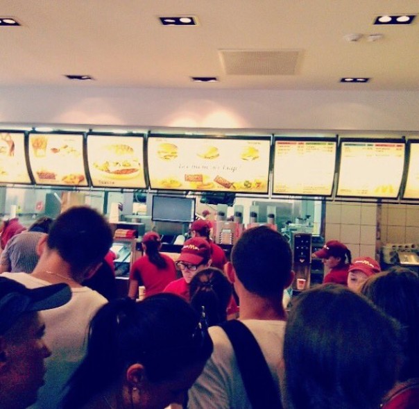 В Донецке состоялось открытие ресторана быстрого питания «ДонМак»