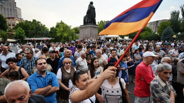 Ереванский пазл: кто, как и зачем собрался свергать власть в Армении