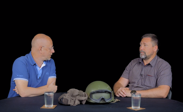 Разведопрос: Олег А. о форме и гуманитарной помощи