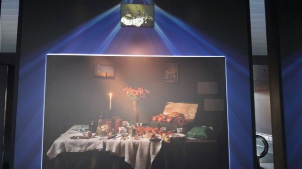 Пародия на "Тайную вечерю" работы потомка карателя Бабьего Яра встречает прилетающих в Борисполь Пародия на "Тайную вечерю" работы потомка карателя Бабьего Яра встречает прилетающих в Борисполь