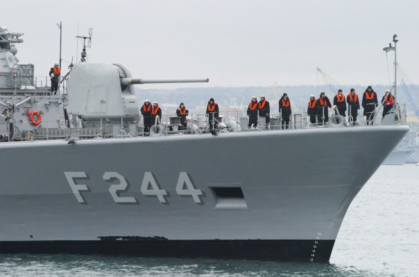 В Турции после попытки переворота пропало 14 военных кораблей