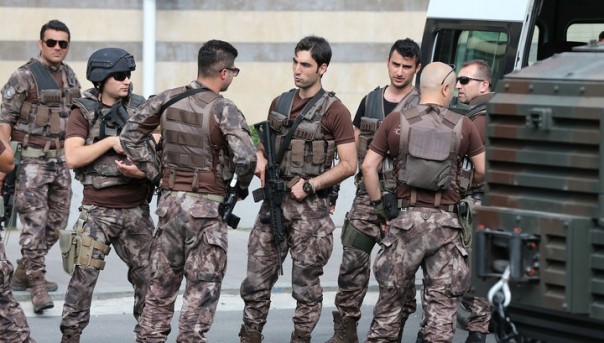 В Турции распущена президентская гвардия и задержан помощник Фетхуллаха Гюлена