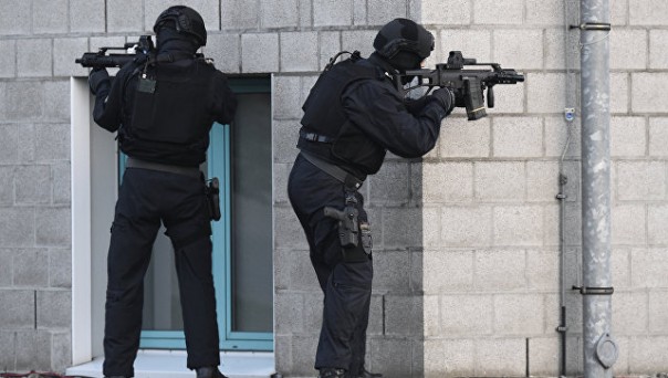 В Германии беженец с мачете убил женщину и ранил двоих человек